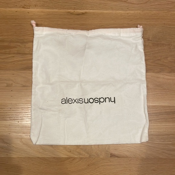 Alexis Hudson Santorini black leather croc print envelope clutch bag - Picture 5 of 5